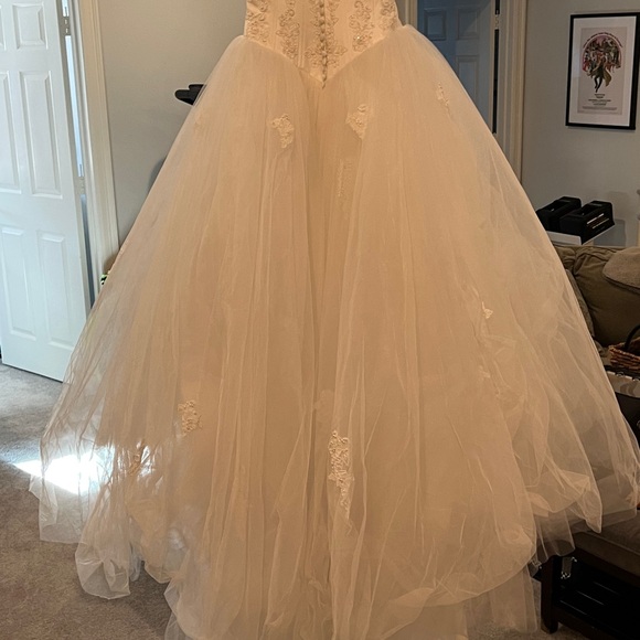 Oleg Cassini gown tulle corset wedding dress NWT - Picture 7 of 10